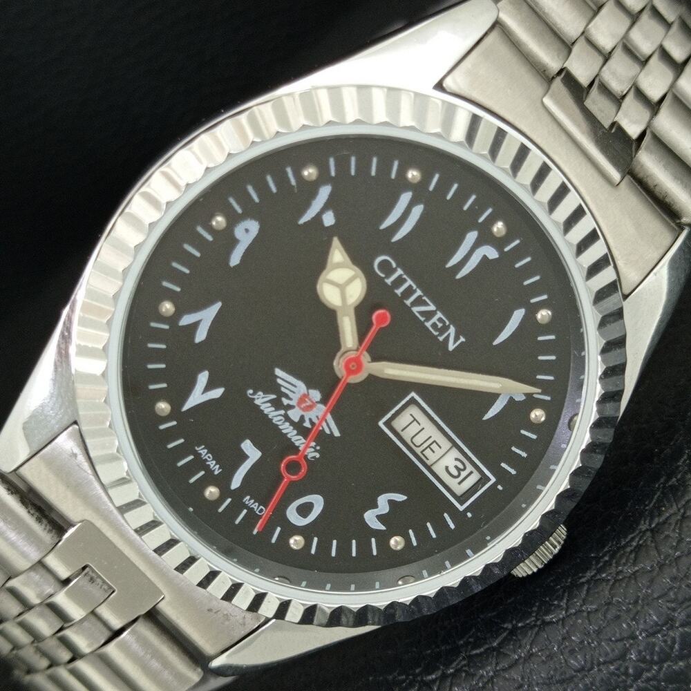 Vintage 1976 Citizen Automatic Mens Silver Watch W/daydate & Black accents